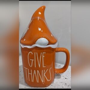 🍂 New Rae Dunn GIVE THANKS Mug with Gnome Topper